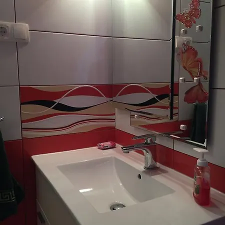 Toni 公寓 特罗吉尔